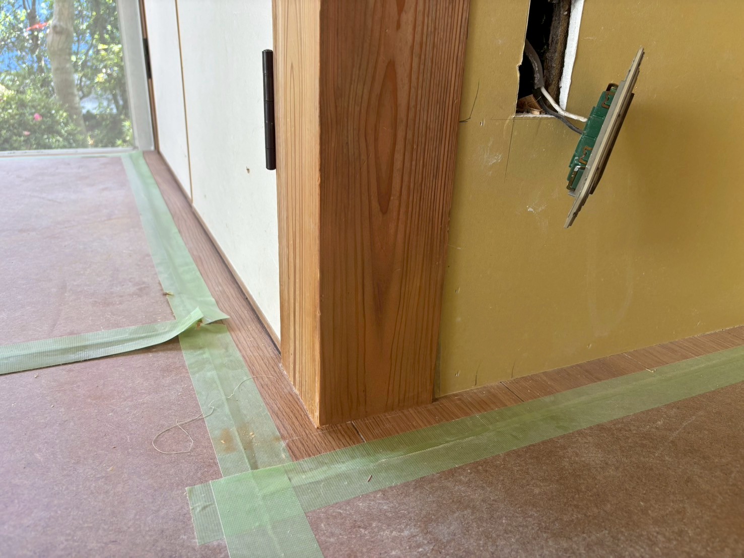 無垢柱の切り欠き跡補修 After